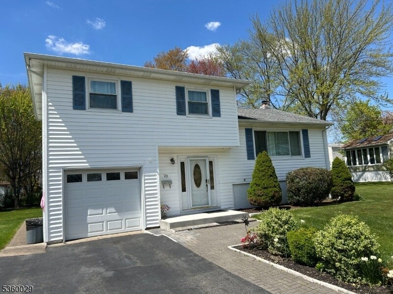 Foto principal - 23 Distler Ave