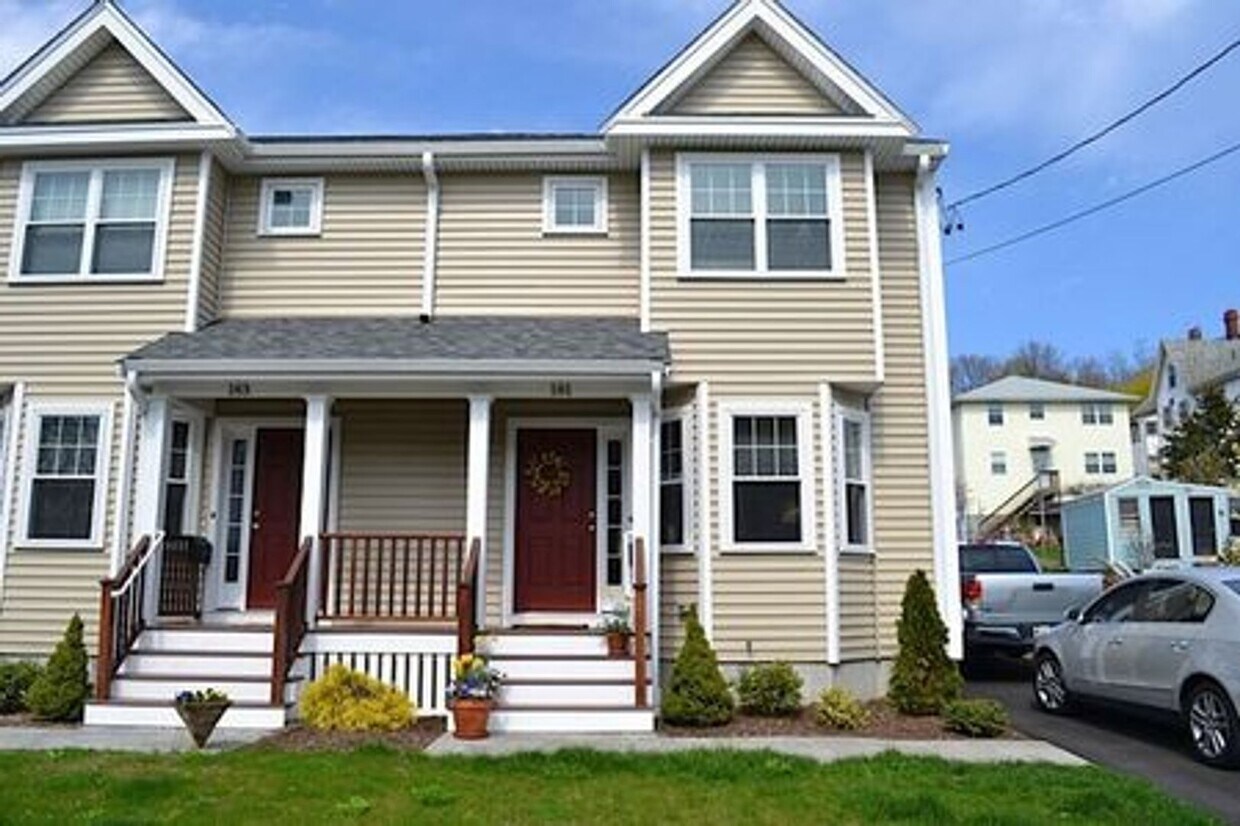 Photo - 185 Summer Street