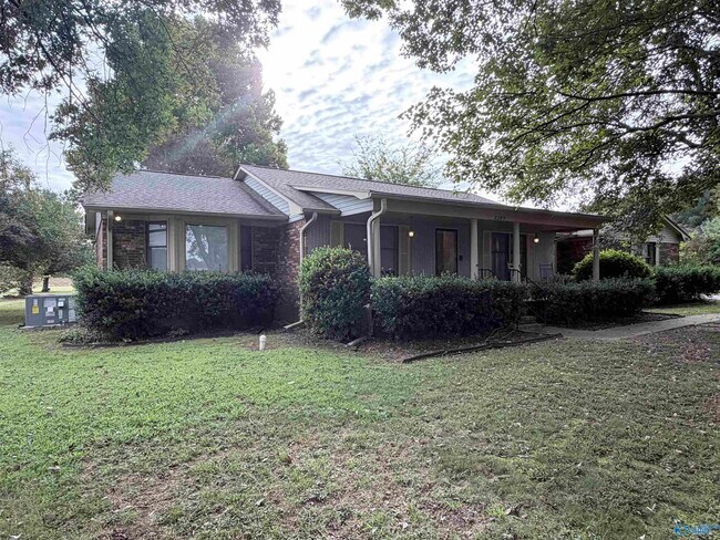 Building Photo - 2285 Old Gurley Pike