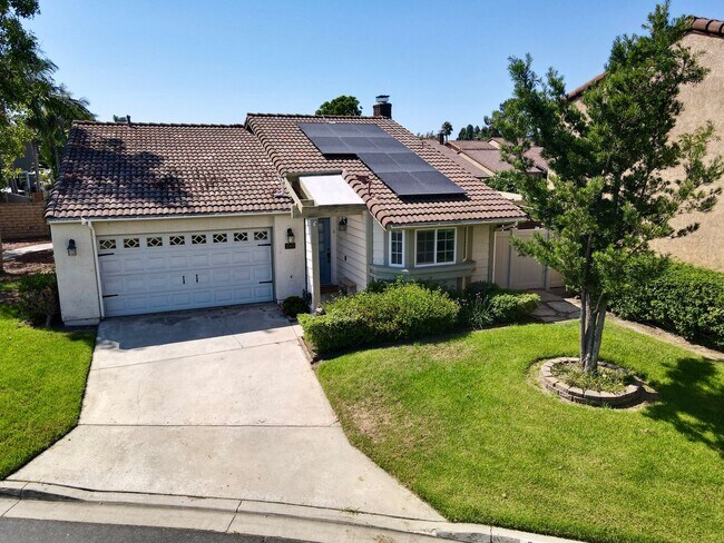 Building Photo - Gorgeous Two Bedroom Home in San Luis Rey