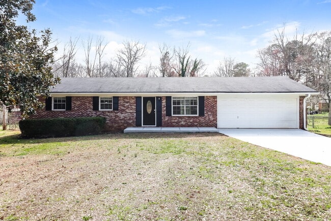 Building Photo - 2851 Britt Dr