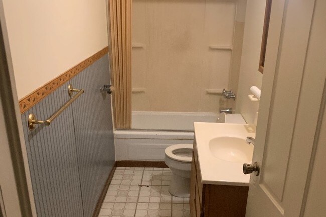 Foto del edificio - 647 E 11th St