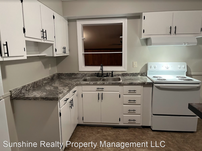Building Photo - 3 br, 2 bath House - 319 CLAPP STREET