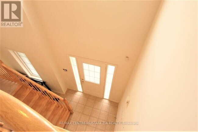 Building Photo - 158 Lavery Heights