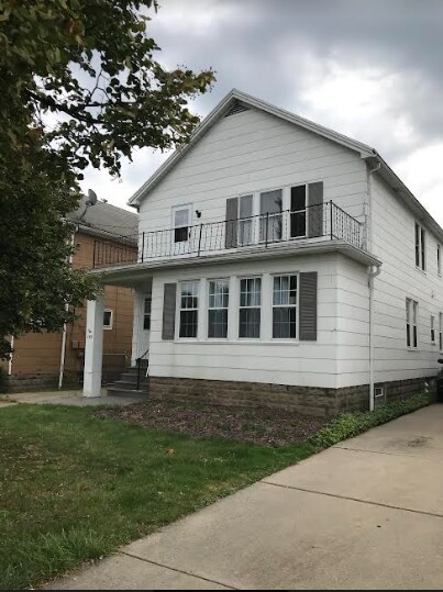 Primary Photo - 135 Whitehall Ave
