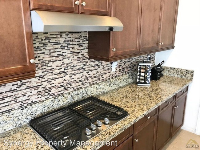 Building Photo - 5 br, 4 bath House - 5119 Shimmer Brook Dr.