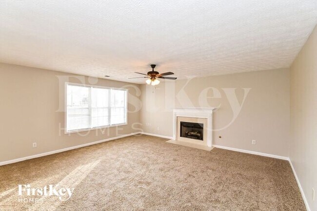 Building Photo - 74 Mattie Ln