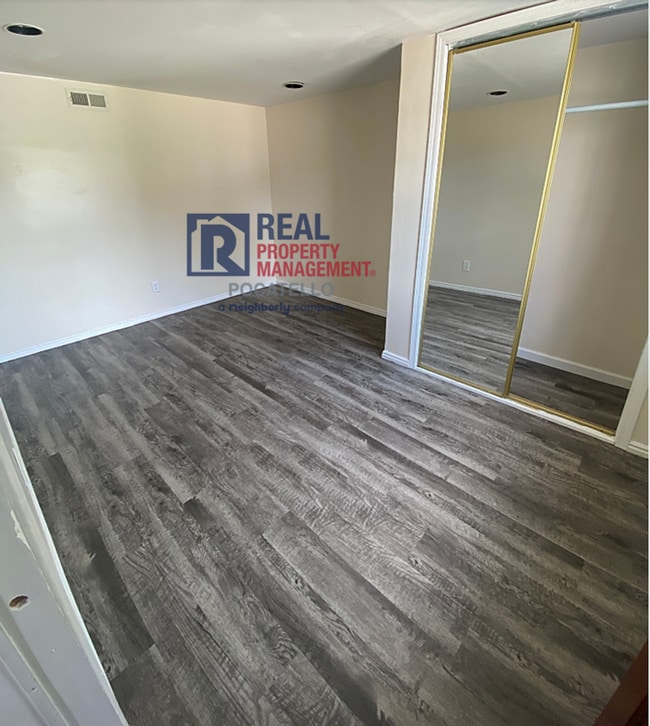 Building Photo - Cozy 1 Bedroom 1 bath basement apartment