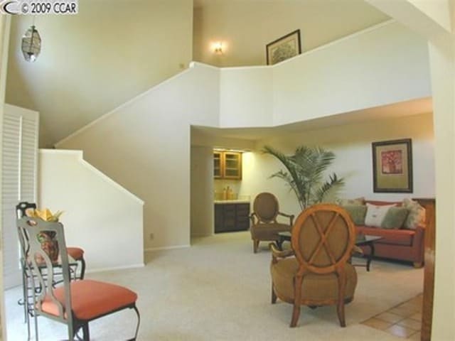 Building Photo - Carroll Ranch 3 bedroom 2.5 Bath Townhouse