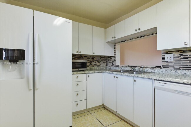 Foto del edificio - 8415 SW 107th Ave