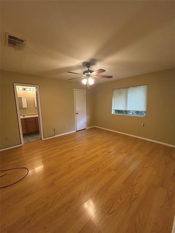 Foto del edificio - 1100 Willow Trail Ct