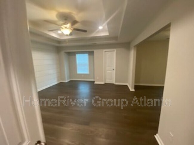 Building Photo - 300 Lanier Ct
