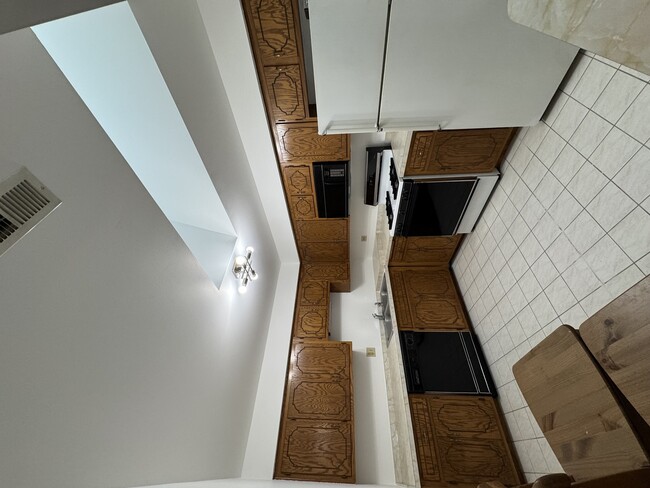 Building Photo - 4535 Rumsey Ave