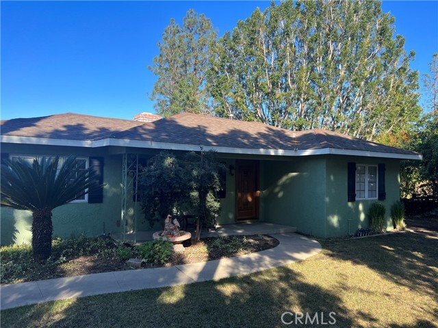 Primary Photo - 11110 N Meads Ave