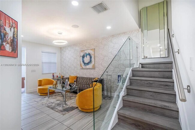 Foto del edificio - 8805 NW 103rd Pl