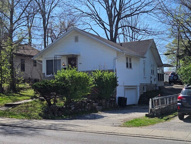 Foto del edificio - 506 E Hillside Dr