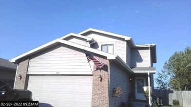 Building Photo - 1661 SW 27th St