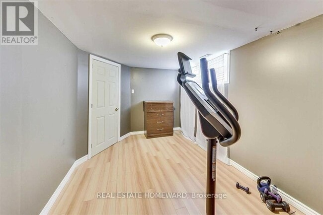 Building Photo - 30 Marchington Cir