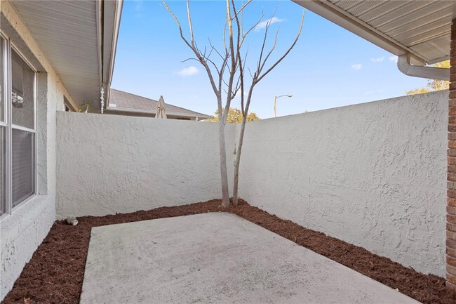 Building Photo - 5852 Shale Ct