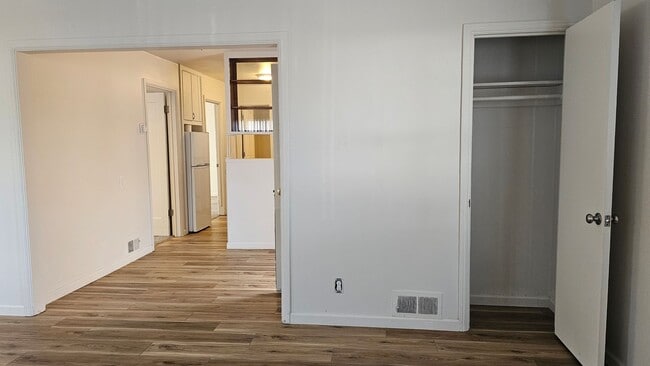 Building Photo - Jean Street 4 Plex