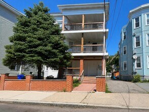 Building Photo - 12 Crowell St