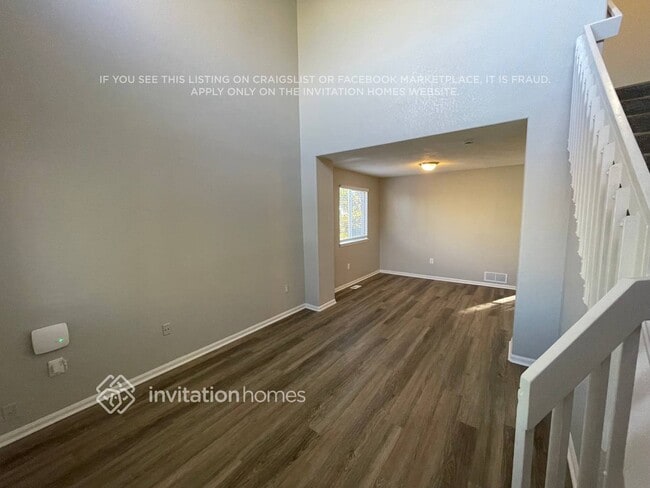 Foto del edificio - 4892 N Silverlace Dr