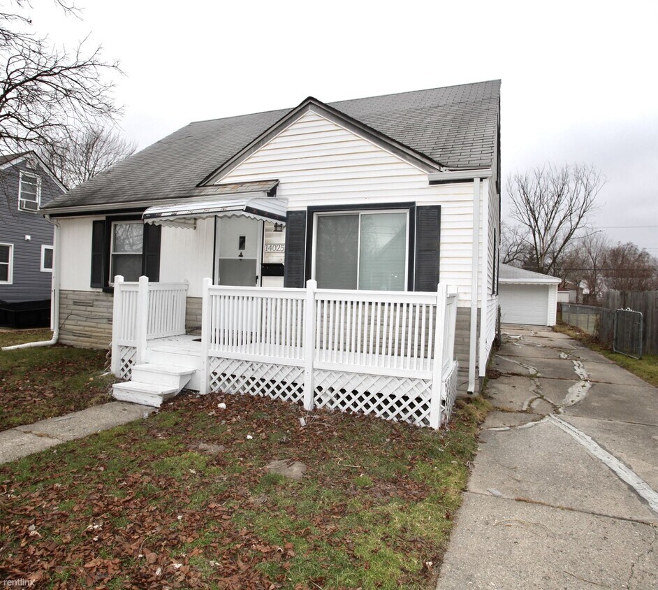 Primary Photo - 4 br, 1.5 bath House - 14025 Leonard Ave