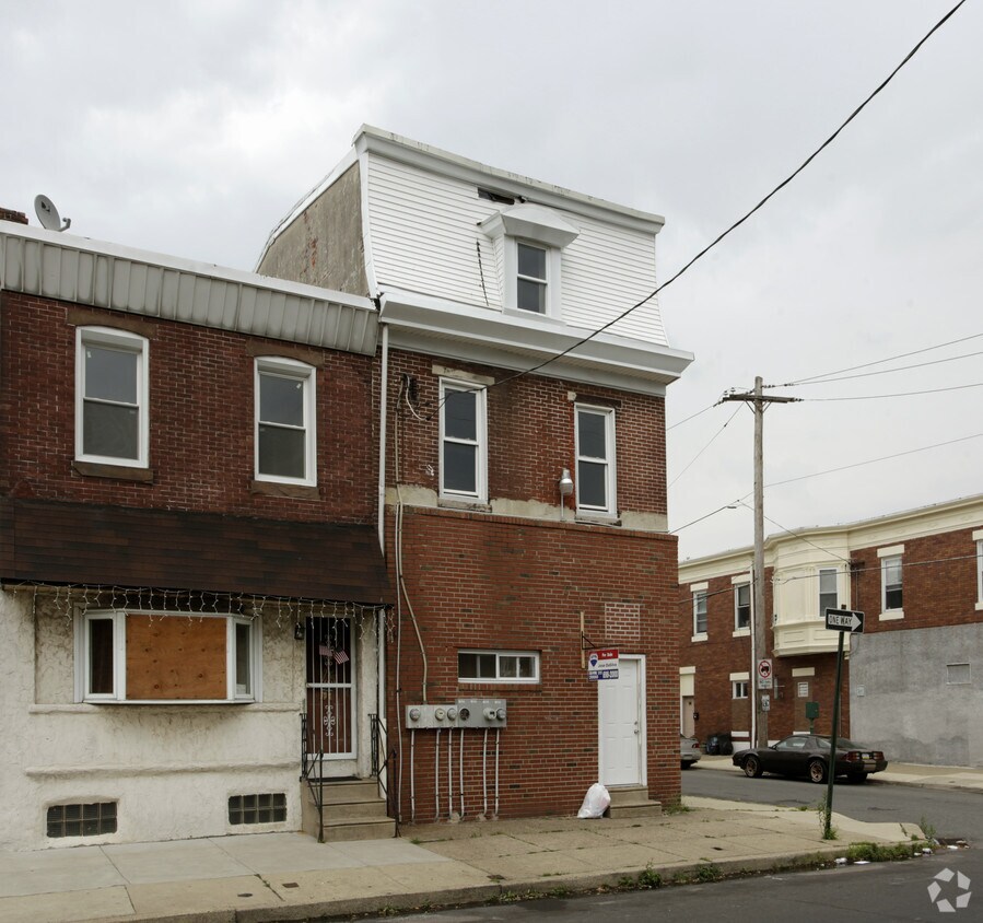 Building Photo - 2321 Orthodox St