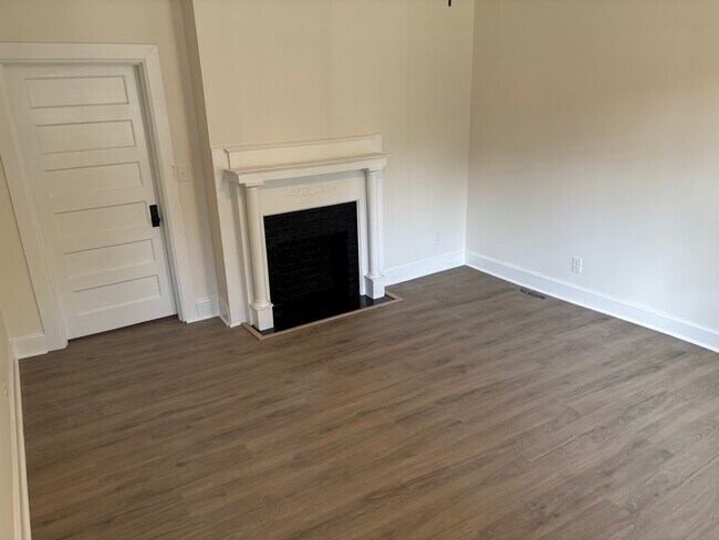 Building Photo - 3121 Grove Ave