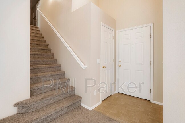 Foto del edificio - 8374 Bed Straw St