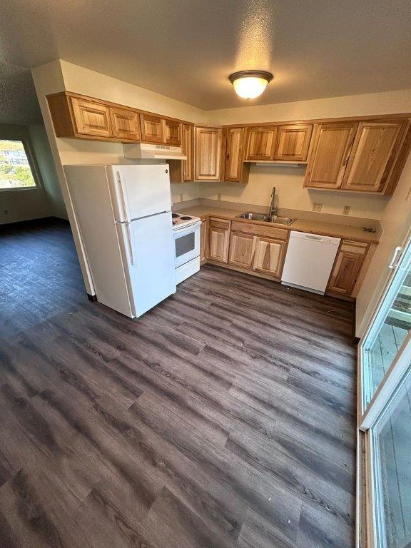 Kitchen - 401 Ranch Rd