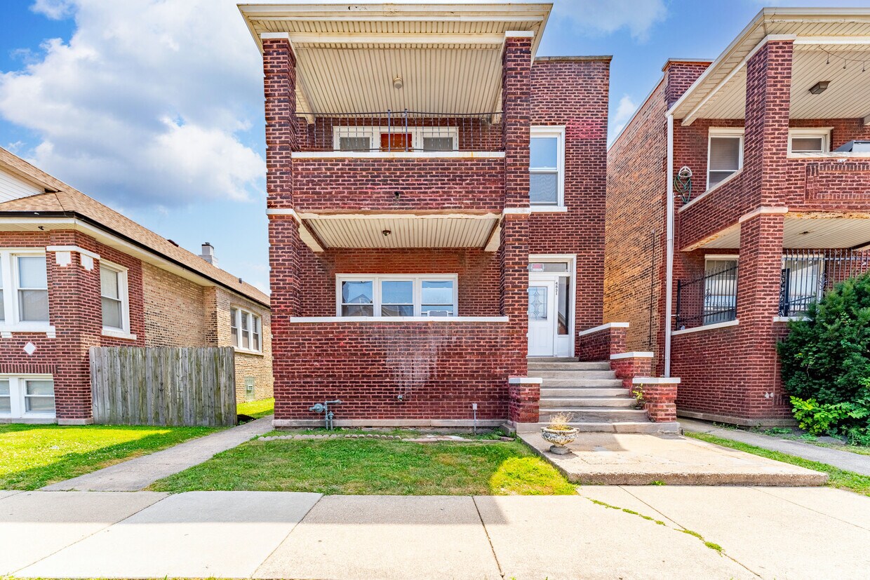 Primary Photo - 4831 W 24th Pl