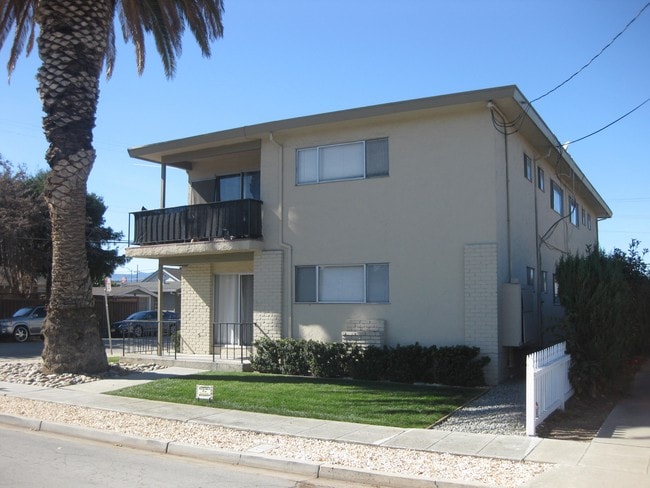 Building Photo - 2469 Olive Ave