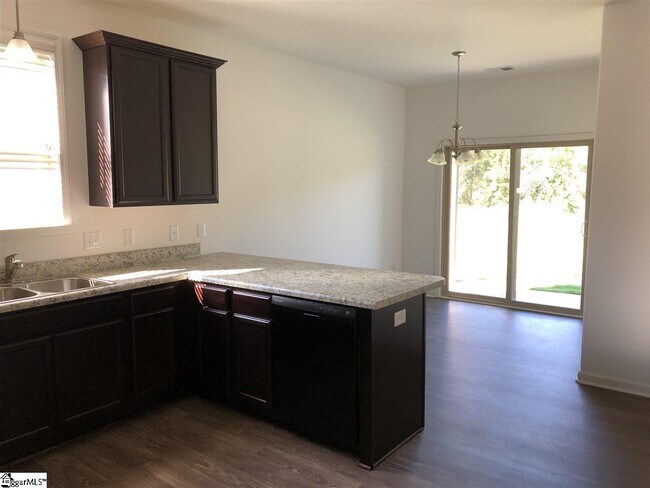 Building Photo - 214 Everard Ln