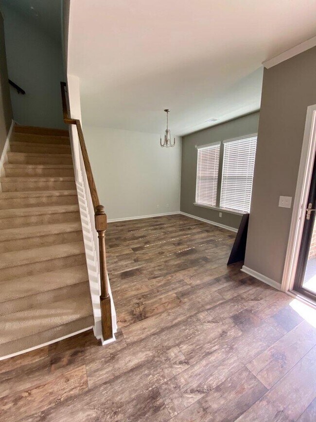 Building Photo - 9805 Box Elder Ct