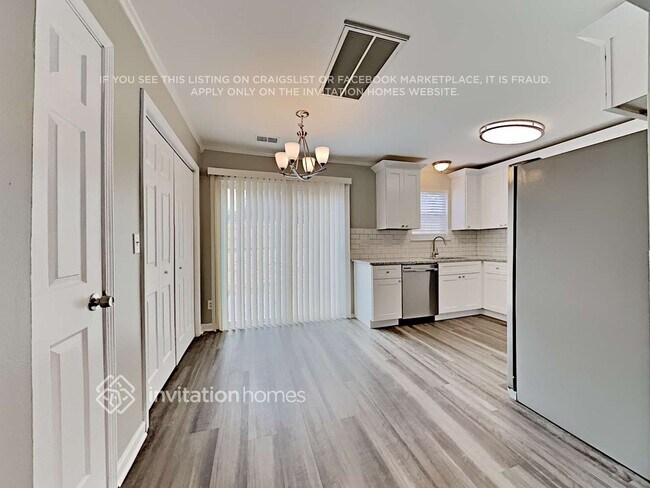 Building Photo - 7907 Lauren Kay Ct