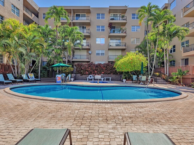 Building Photo - 1421 S Ocean Blvd