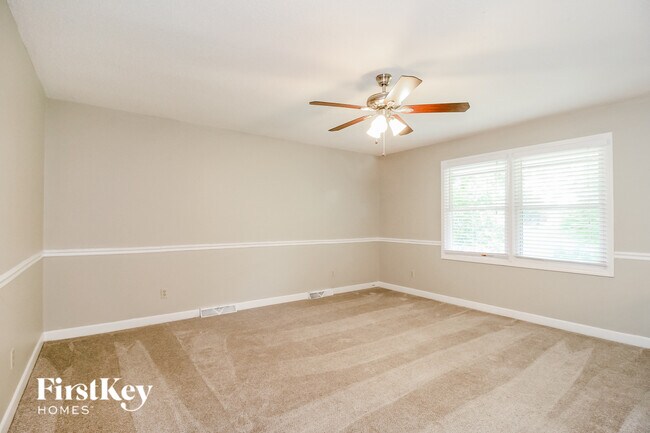 Foto del edificio - 2865 Gracefield Ct