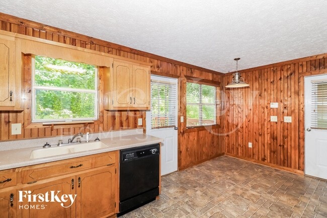 Foto del edificio - 115 River Trace Dr