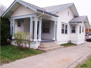 Building Photo - 235 S Lorraine St