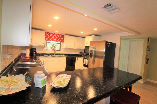 Foto del edificio - 2289 Surf Rd