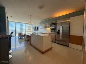 Building Photo - 3726 S Las Vegas Blvd