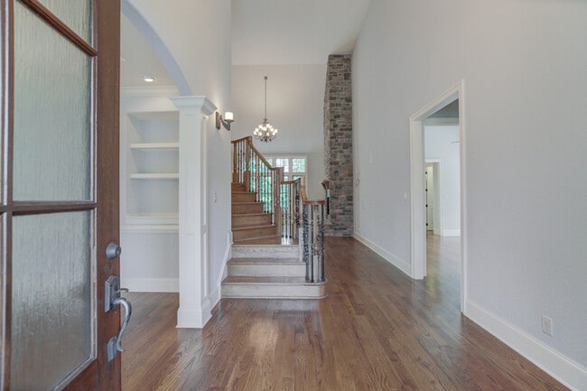 Building Photo - 1407 Idstone Way