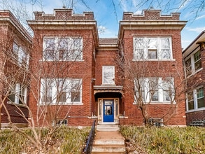 Building Photo - 4219-4221-4221 Botanical Ave