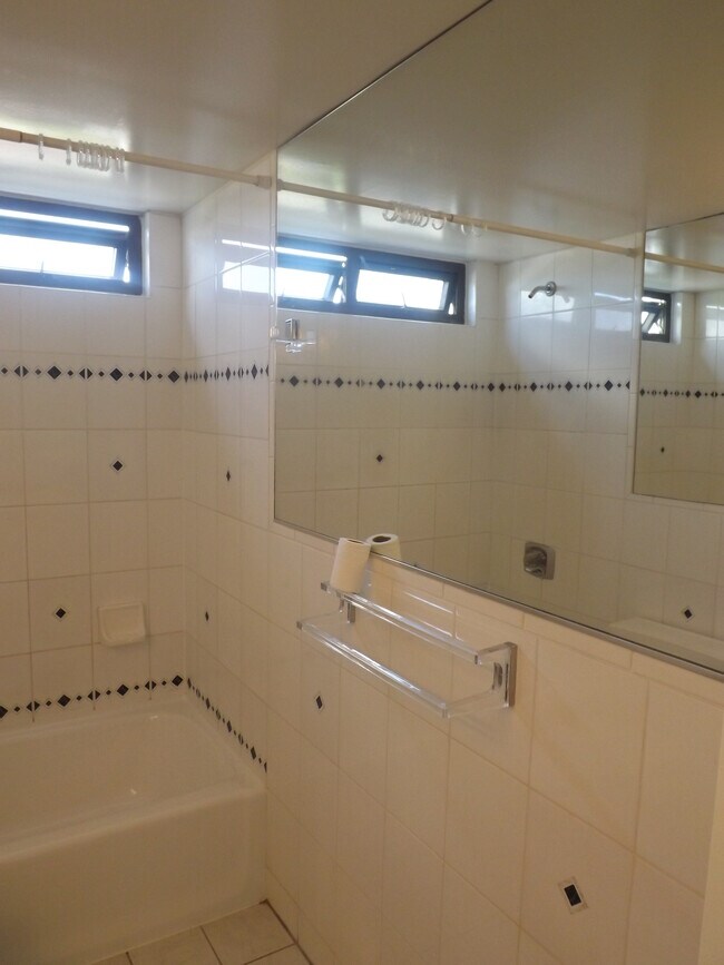 98402 Koauka Loop Unit 2402, Aiea, HI 96701 Condo for Rent in Aiea