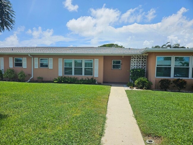 Building Photo - 130 N High Point Blvd