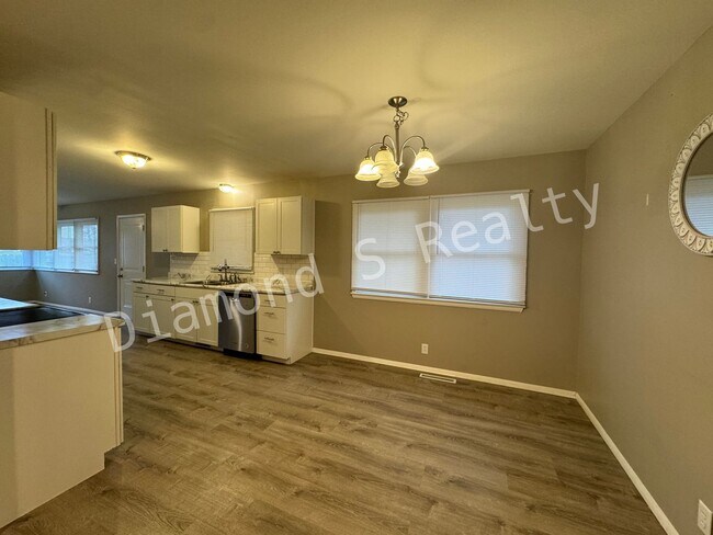 Foto del edificio - 2202 S Prospect Ct