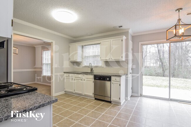 Foto del edificio - 7402 Claymont Dr