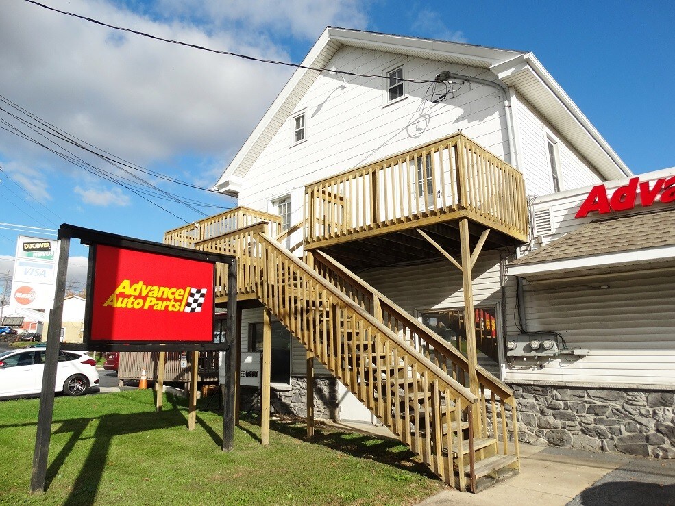 4210 Division Hwy Unit B, East Earl, PA 17519 Room for Rent in East Earl, PA