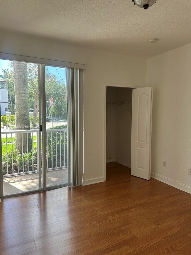 Foto del edificio - 4311 SW 160th Ave